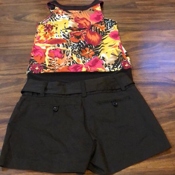 Bundle of super cute top and short. - Picture 4 of 4